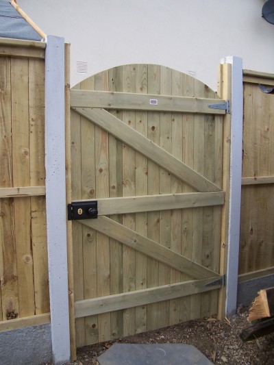 Side gate made of timber from Abwood