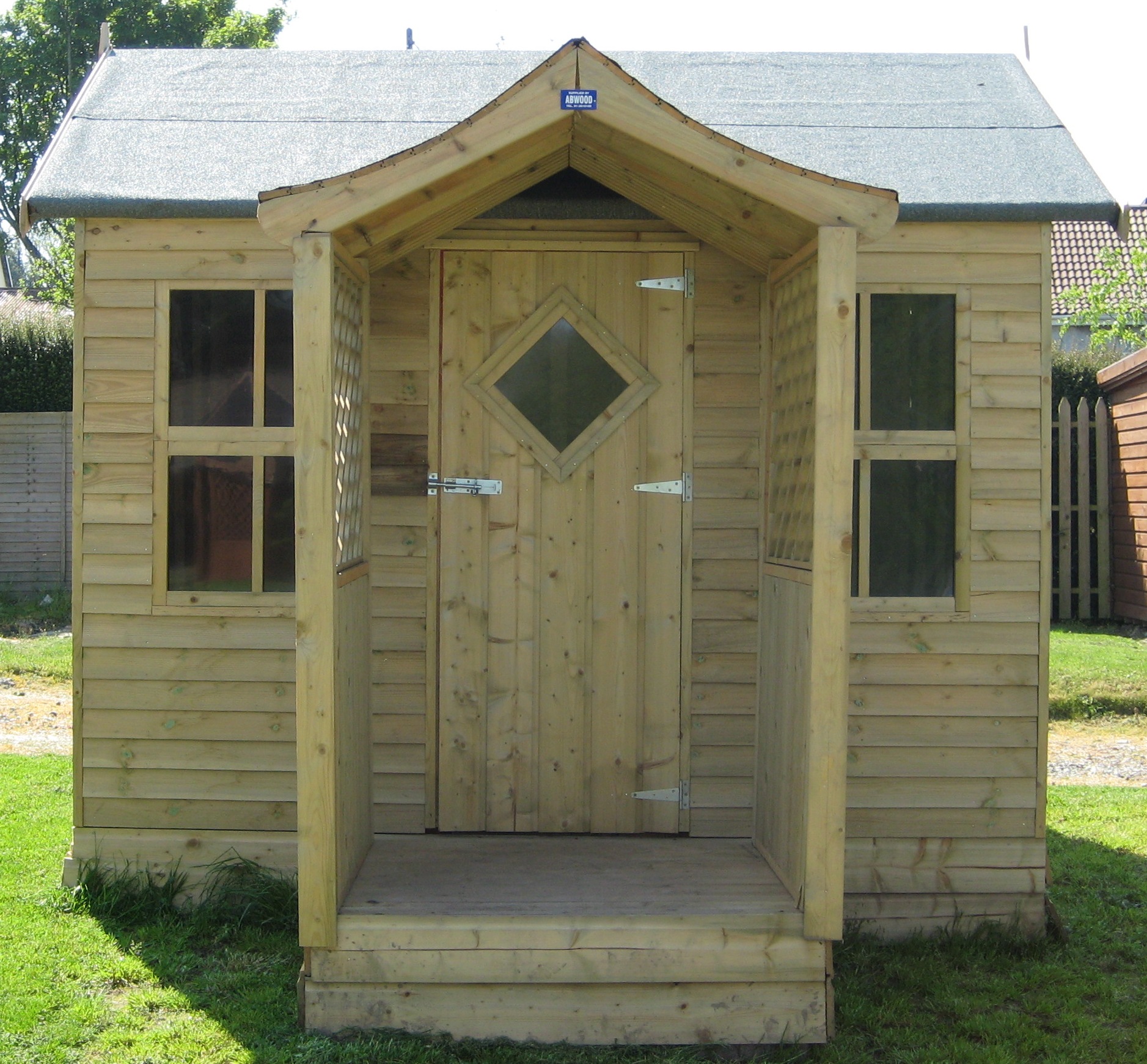 how to build and erect a garden shed
