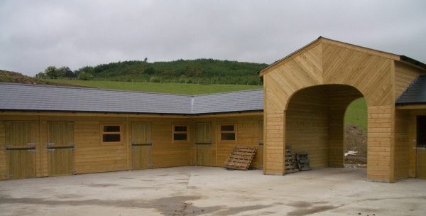 timber buildings stables outbuildings